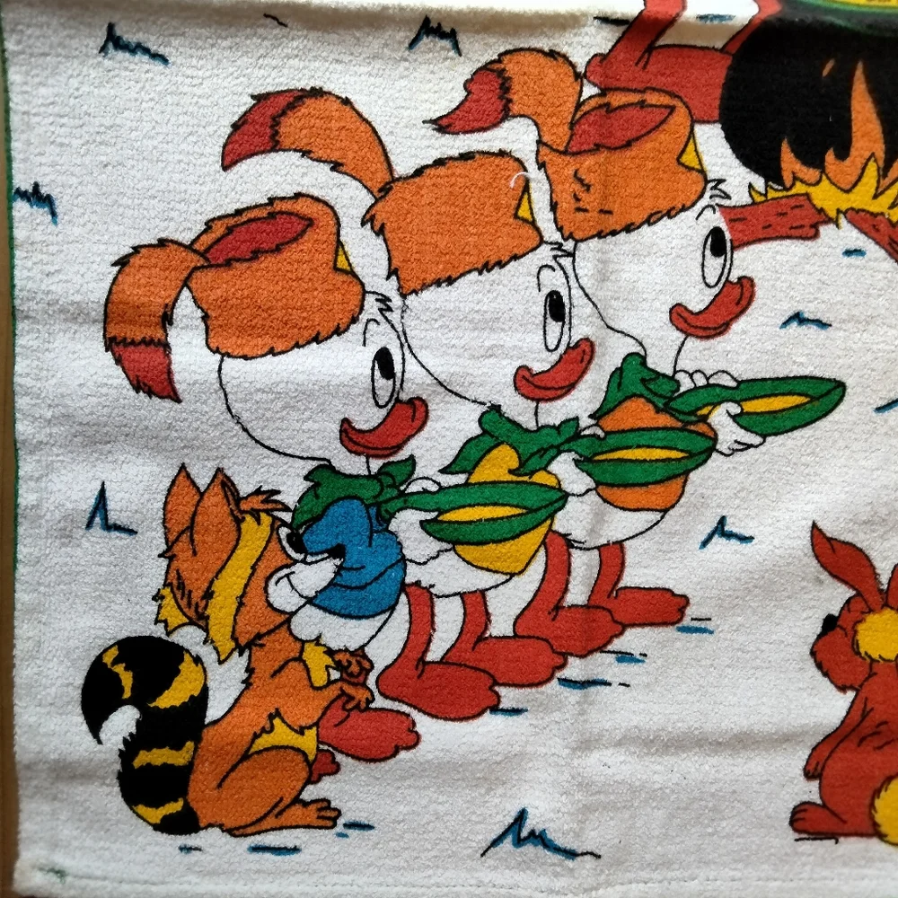 VTG 80's Walt Disney Donald Duck & Nephews Cotton Hand Towel 15.5